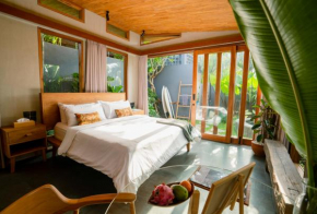 The Surf Shack - Stylish New 1 BR Studio w/ plunge pool